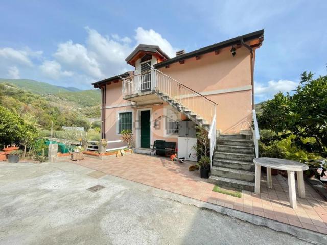 Villetta bifamiliare in vendita di 130 m² in Strada Sen. Ernesto Marsaglia, 288