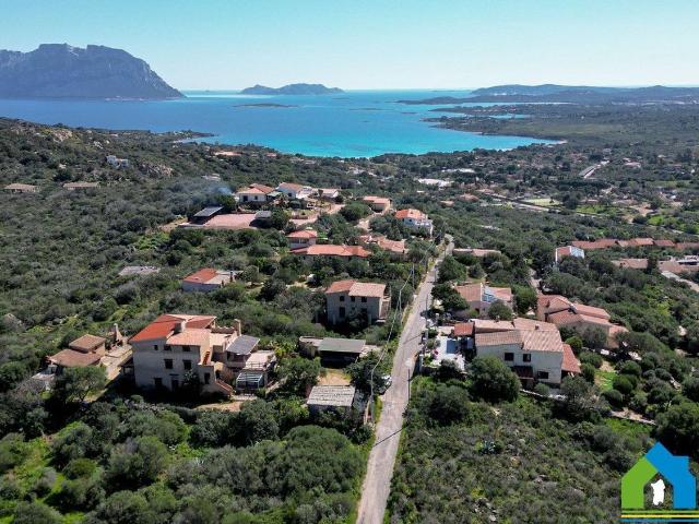 Villetta bifamiliare in vendita di 130 m² in Via Tillò, 49