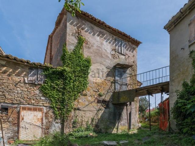 Villetta bifamiliare in vendita di 130 m² in Via Vergineto Alto, 55