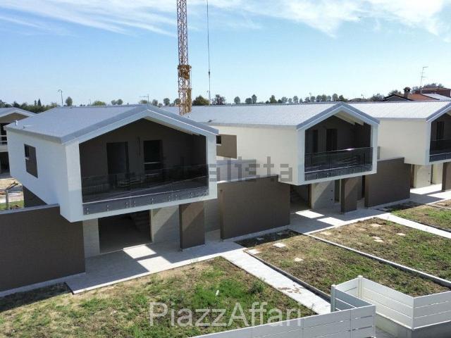 Villetta bifamiliare in vendita di 130 m² in Via A. Gramsci