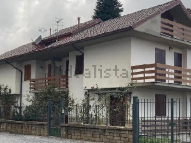 Villetta bifamiliare in vendita di 130 m² in Via Aldo Moro