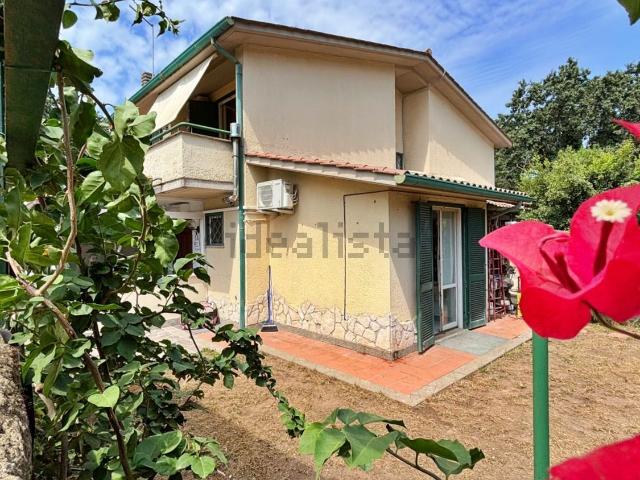 Villetta bifamiliare in vendita di 130 m² in Via Antonio Vivaldi