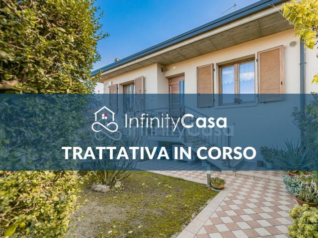 Villetta bifamiliare in vendita di 130 m² in Via Bergamini