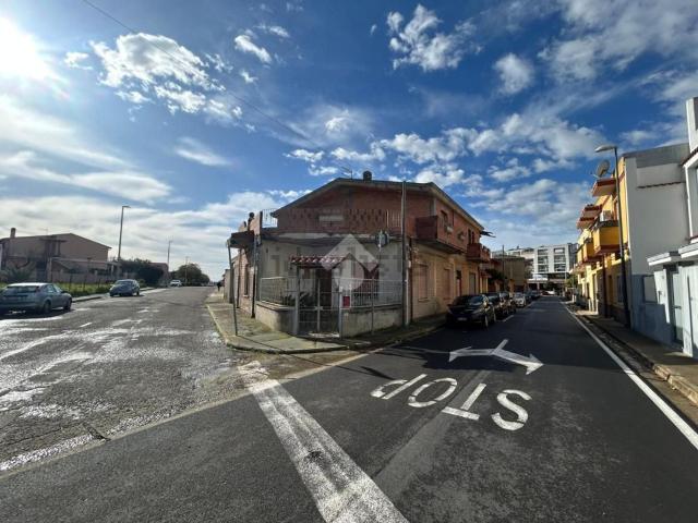 Villetta bifamiliare in vendita di 130 m² in Via C. Romagnino, 94