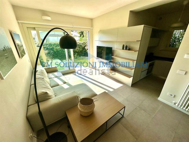 Villetta bifamiliare in vendita di 130 m² in Via Catalani