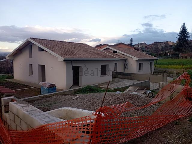 Villetta bifamiliare in vendita di 130 m² in Via Cristoforo Colombo
