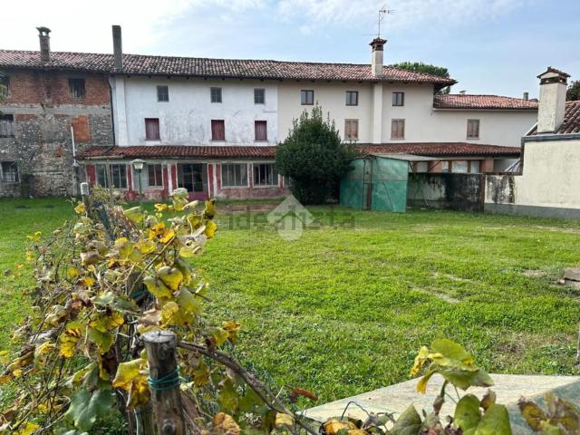 Villetta bifamiliare in vendita di 130 m² in Via Dante Alighieri, 5