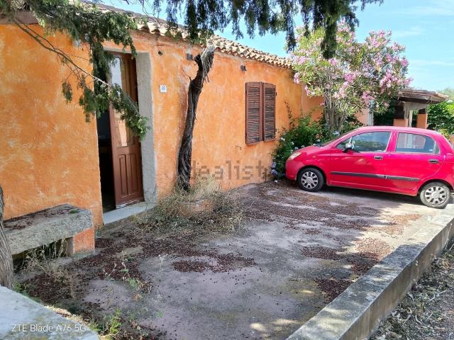 Villetta bifamiliare in vendita di 130 m² in Via di Stazzu di Mezzu