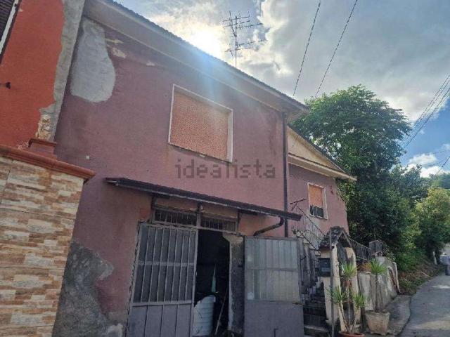 Villetta bifamiliare in vendita di 130 m² in Via Fontana