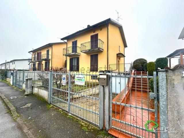 Villetta bifamiliare in vendita di 130 m² in Via G.Matteotti, 34
