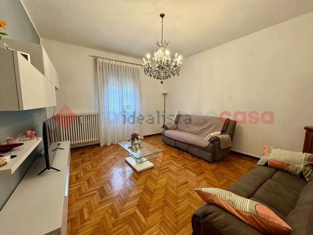 Villetta bifamiliare in vendita di 130 m² in Via Giacomo Matteotti