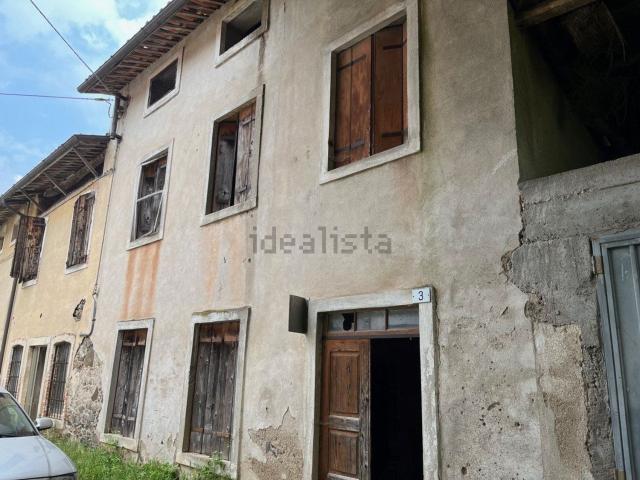 Villetta bifamiliare in vendita di 130 m² in Via Gobbi Alti