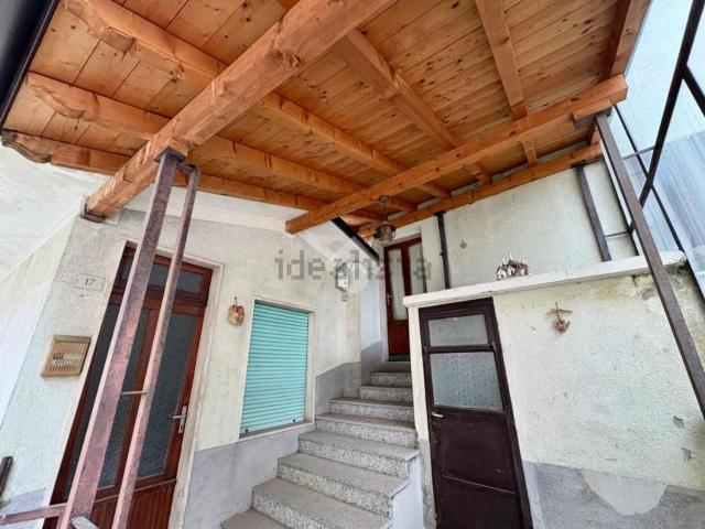 Villetta bifamiliare in vendita di 130 m² in Via Oschiolo, 17