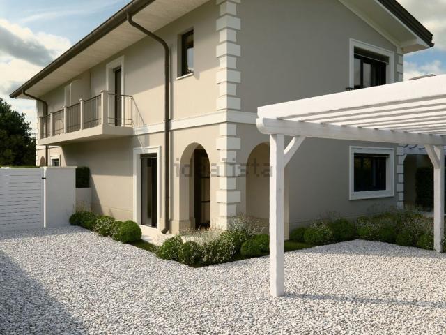 Villetta bifamiliare in vendita di 130 m² in Via Pisanica