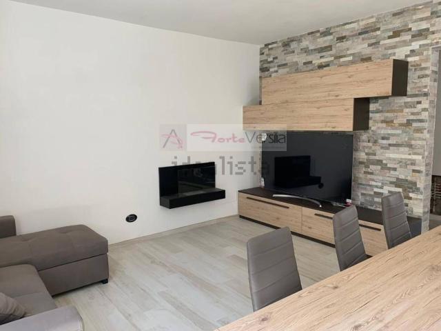 Villetta bifamiliare in vendita di 130 m² in Via Rosseti e Bandini
