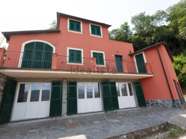 Villetta bifamiliare in vendita di 130 m² in Via Sambuceto, 33