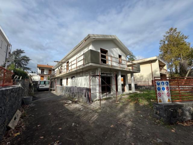 Villetta bifamiliare in vendita di 130 m²
