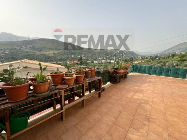 Villetta bifamiliare in vendita di 131 m² in Fondo Dagostino