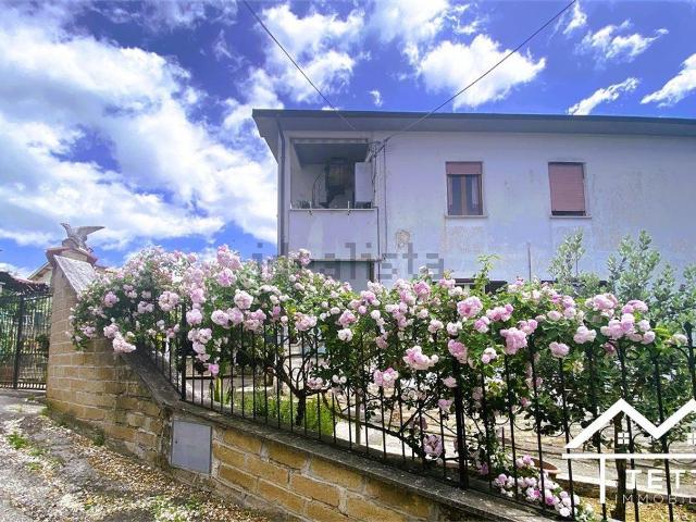 Villetta bifamiliare in vendita di 131 m² in Via del Mattone, 19