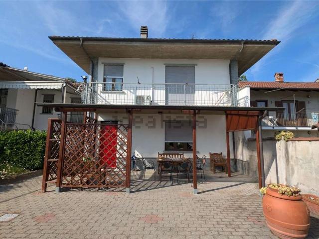 Villetta bifamiliare in vendita di 131 m²