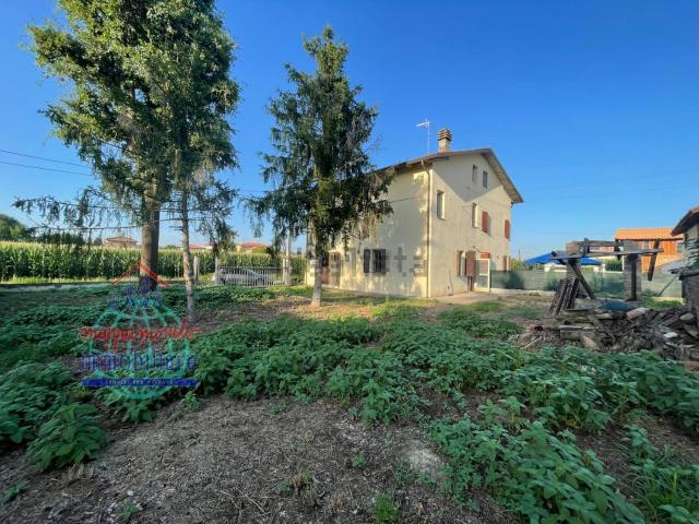 Villetta bifamiliare in vendita di 132 m² in Via Gallerani, 39