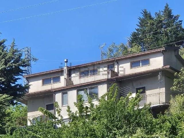 Villetta bifamiliare in vendita di 137 m² in Via Isca del Pioppo