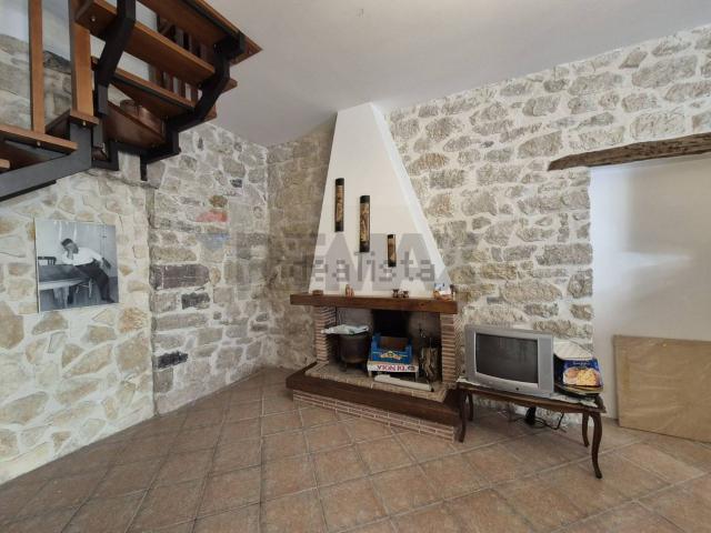 Villetta bifamiliare in vendita di 134 m² in Via Giuseppe Garibaldi, 19