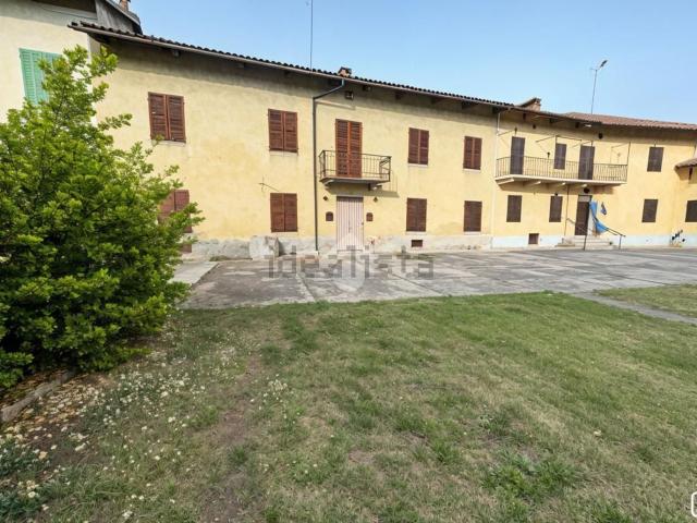 Villetta bifamiliare in vendita di 134 m² in Via Marconi, 30
