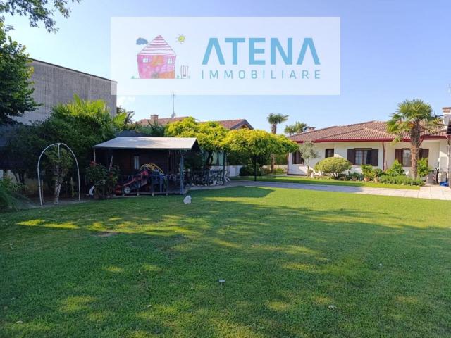 Villetta bifamiliare in vendita di 134 m² in Via Pioga