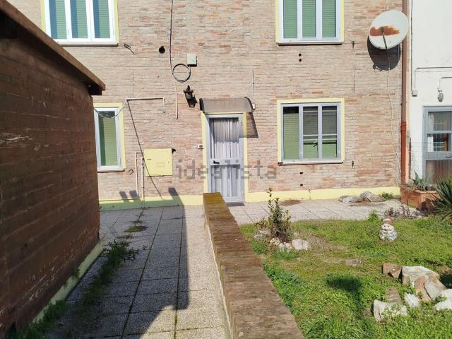 Villetta bifamiliare in vendita di 135 m² in Via Volano, 16