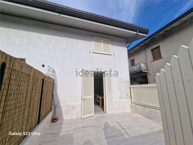 Villetta bifamiliare in vendita di 135 m² in Via Francesco Crispi