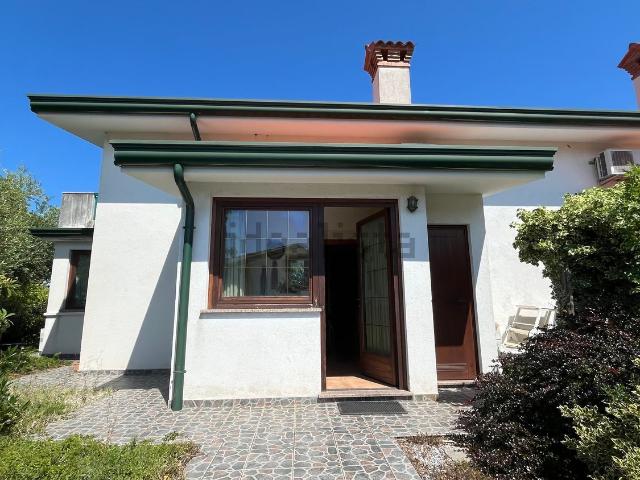 Villetta bifamiliare in vendita di 138 m² in Via Darsella di San Bartolomeo, 29