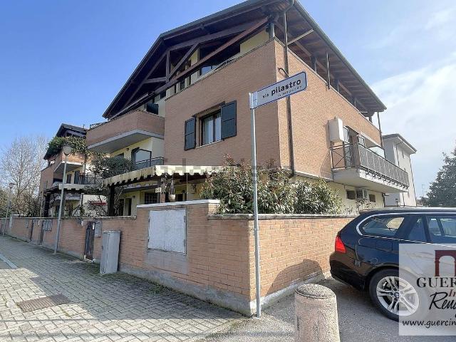 Villetta bifamiliare in vendita di 138 m² in Via Pilastro, 64