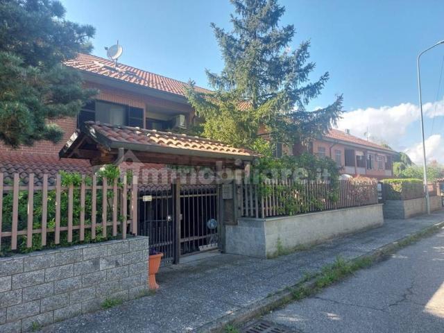 Villetta bifamiliare in vendita di 138 m² in Via Rio delle Moglie, 32