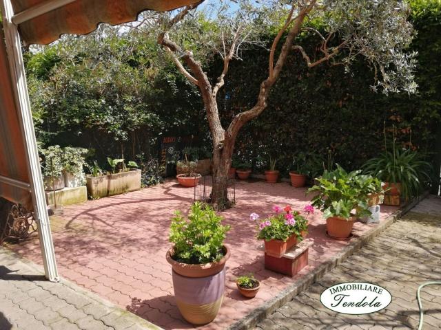 Villetta bifamiliare in vendita di 139 m²