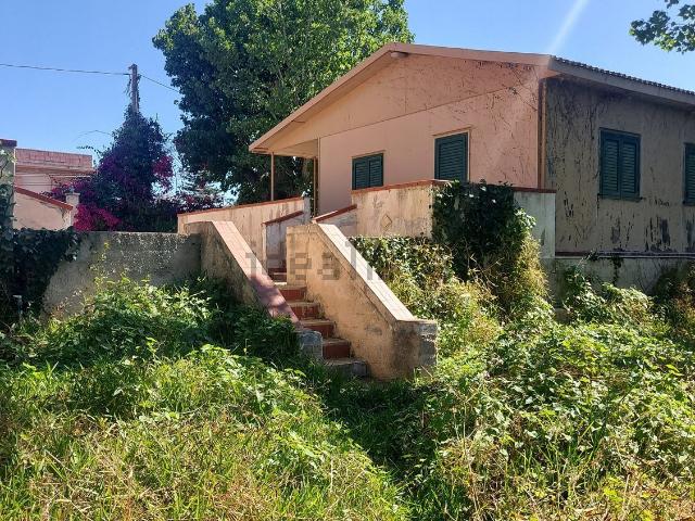 Villetta bifamiliare in vendita di 240 m² in Strada Tremmilia