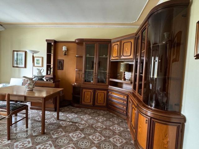 Villetta bifamiliare in vendita di 240 m² in Via Ponte di Pradolino