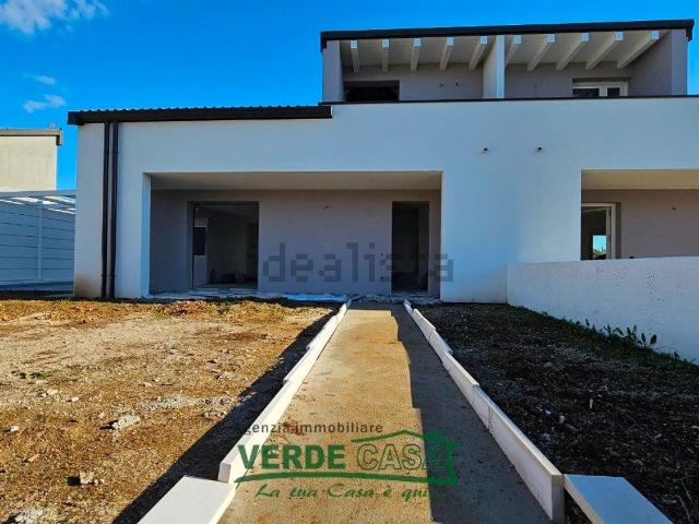 Villetta bifamiliare in vendita di 240 m² in Via Roma