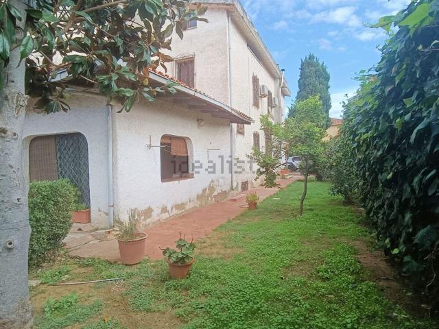Villetta bifamiliare in vendita di 240 m² in Viale Sant&apos Orsola