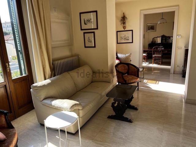 Villetta bifamiliare in vendita di 240 m²
