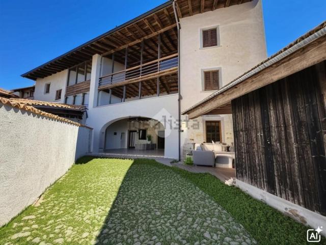 Villetta bifamiliare in vendita di 247 m²