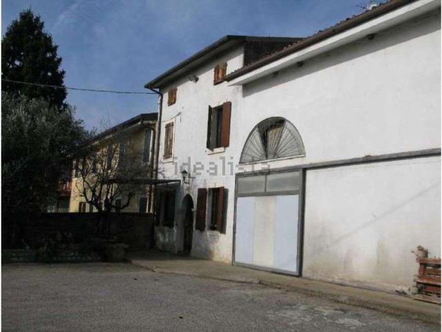 Villetta bifamiliare in vendita di 245 m² in Località Maria dei Pigni, 4
