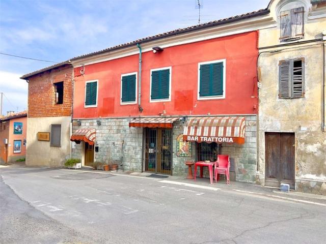 Villetta bifamiliare in vendita di 245 m² in Via Umberto I, 3