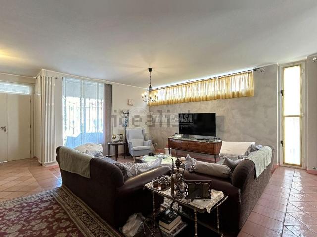 Villetta bifamiliare in vendita di 245 m²