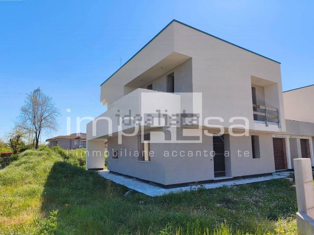 Villetta bifamiliare in vendita di 246 m² in Via Olimpia