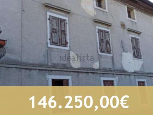 Villetta bifamiliare in vendita di 246 m² in Via Padre Marco