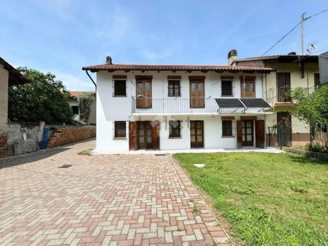 Villetta bifamiliare in vendita di 249 m² in Via delle Scuole, 14