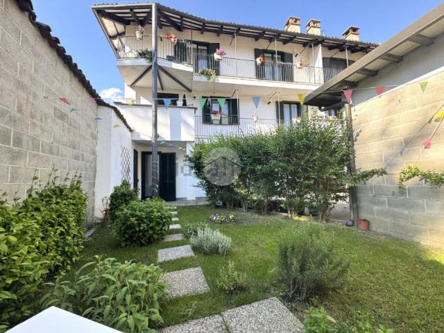 Villetta bifamiliare in vendita di 253 m² in Via Braida, 37