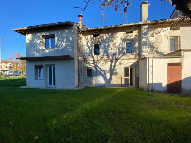 Villetta bifamiliare in vendita di 253 m²