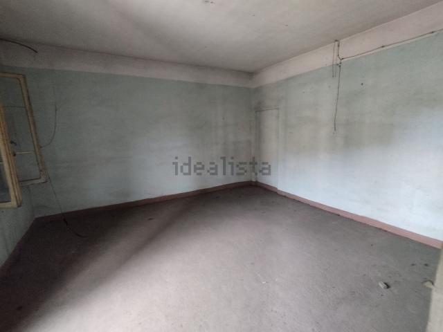 Villetta bifamiliare in vendita di 250 m² in Via Agnini